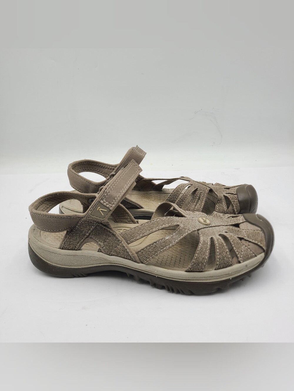 B54 KEEN Women's Rose Adventure Sandal size 10